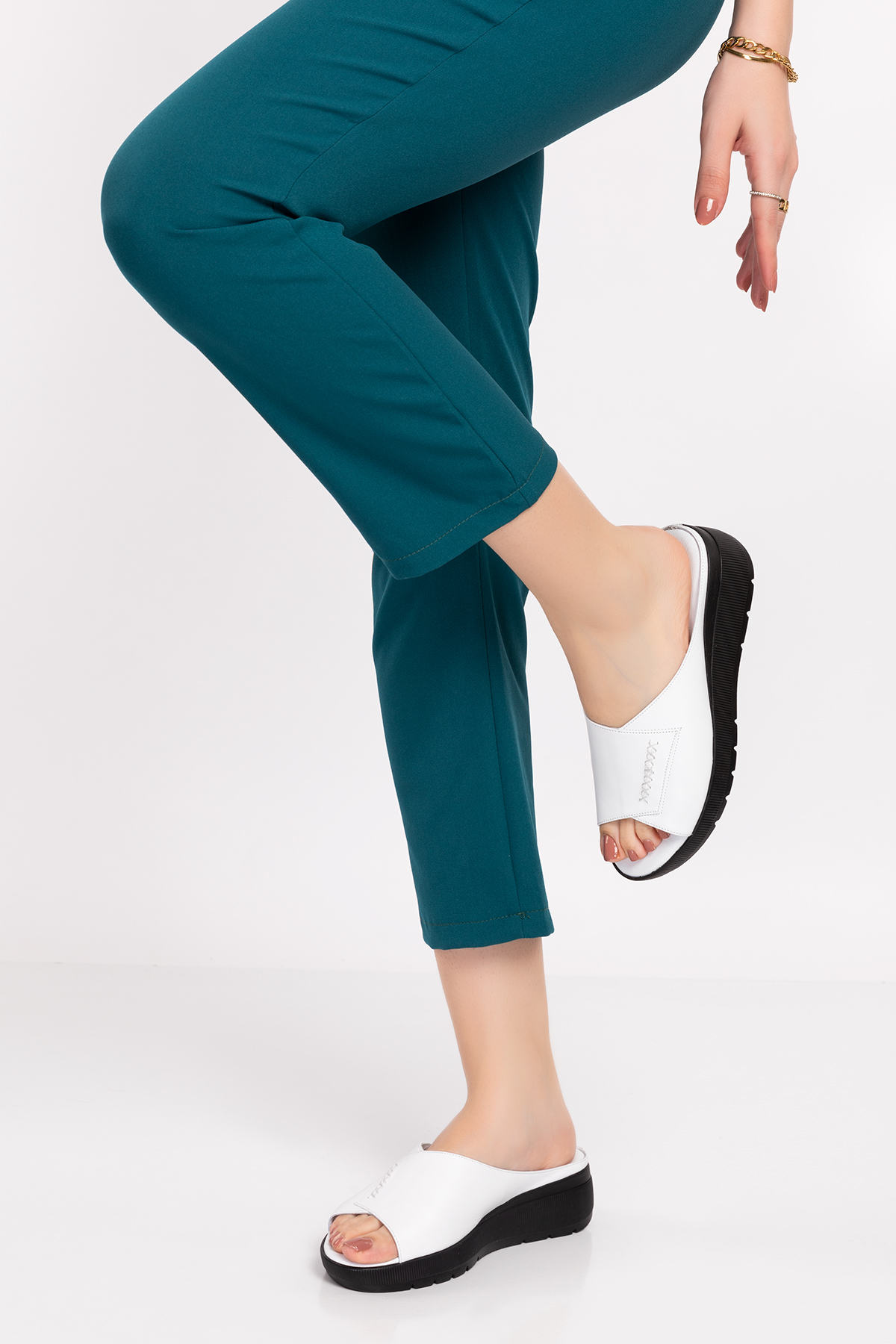 Gondol Hakiki Deri Dolgu Topuk Terlik özl.404 - Görsel 4