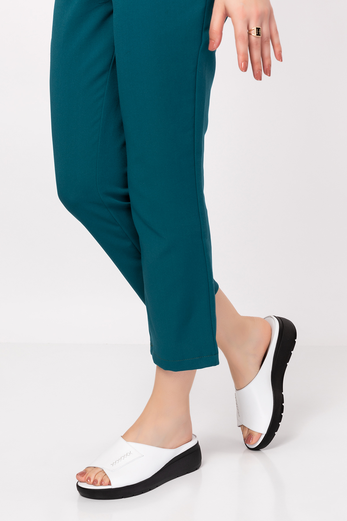 Gondol Hakiki Deri Dolgu Topuk Terlik özl.404 - Görsel 5