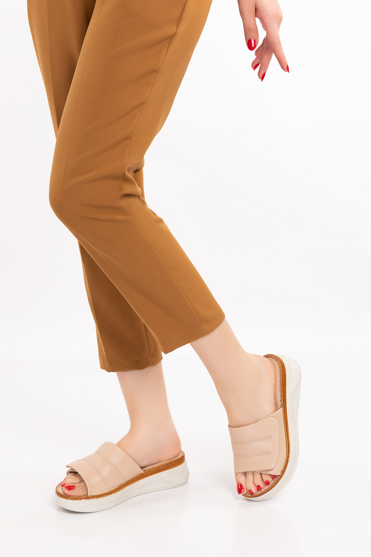 Gondol Hakiki Deri Anatomik Taban Dolgu Topuk Terlik slt.225 - Görsel 3