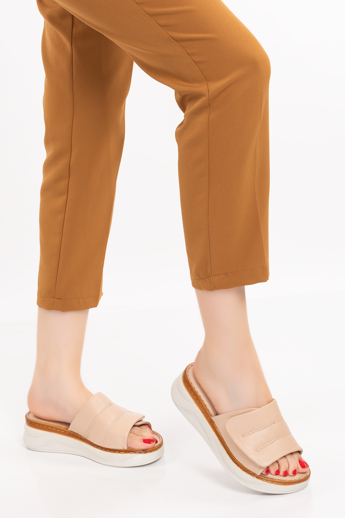 Gondol Hakiki Deri Anatomik Taban Dolgu Topuk Terlik slt.225 - Görsel 5