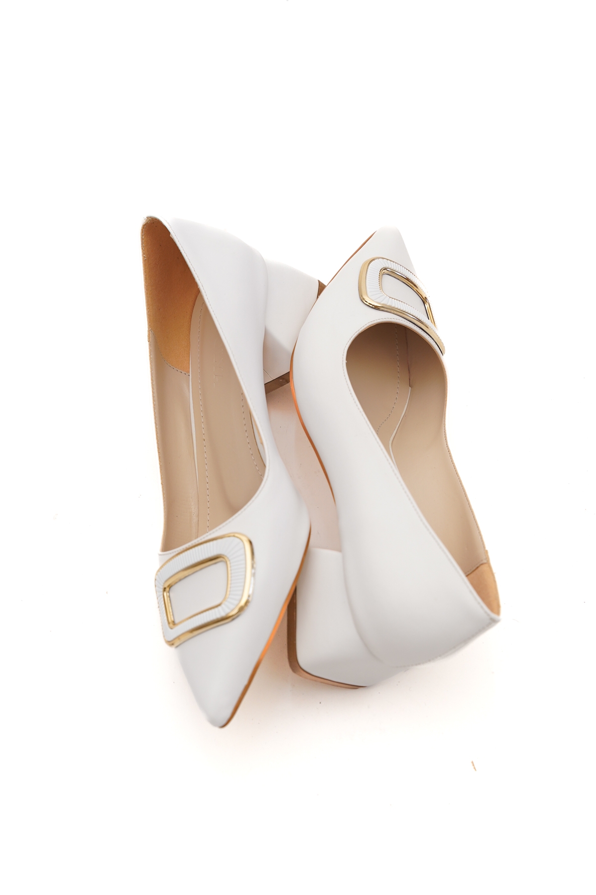 Scenic Beyaz Tokalı (4cm) Sivri Burun Topuklu Ayakkabı - Görsel 3