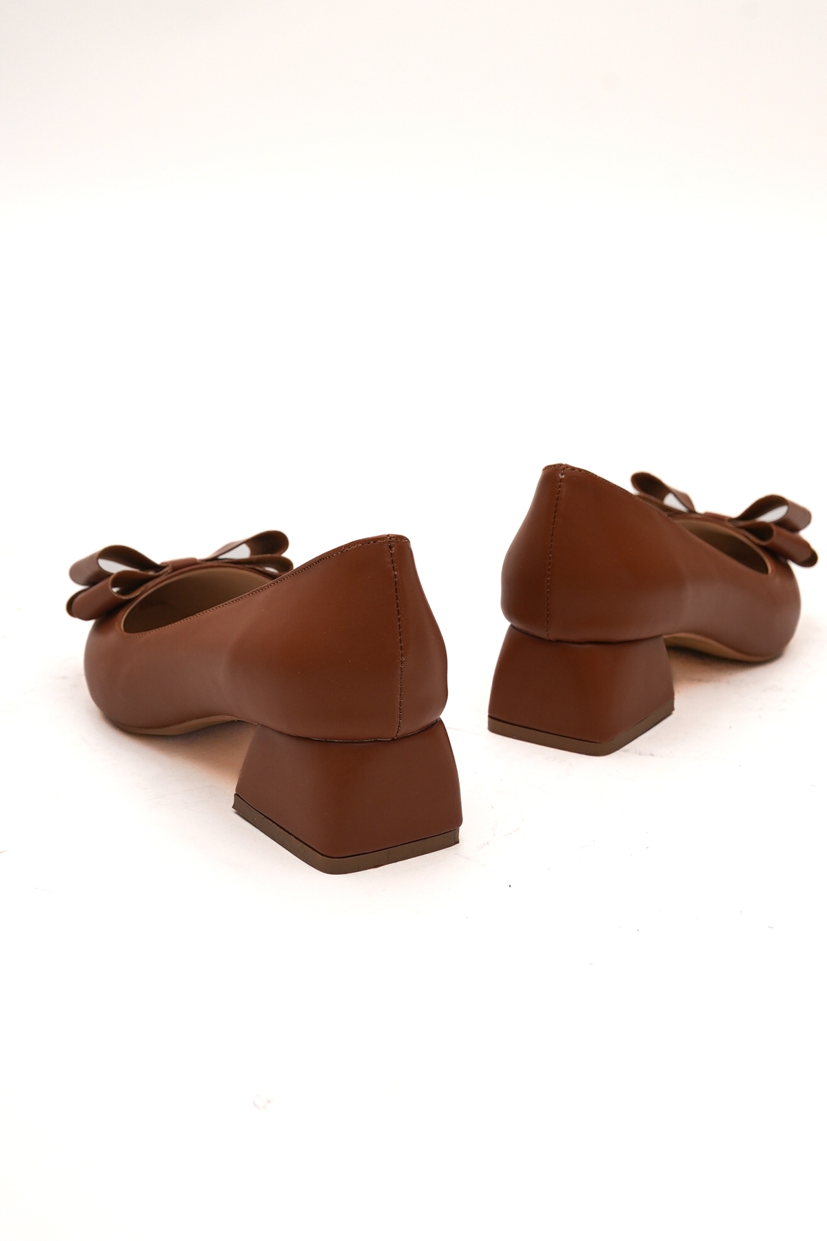 Renata Taba Fiyonklu (4cm) Sivri Burun Topuklu Ayakkabı - Görsel 5