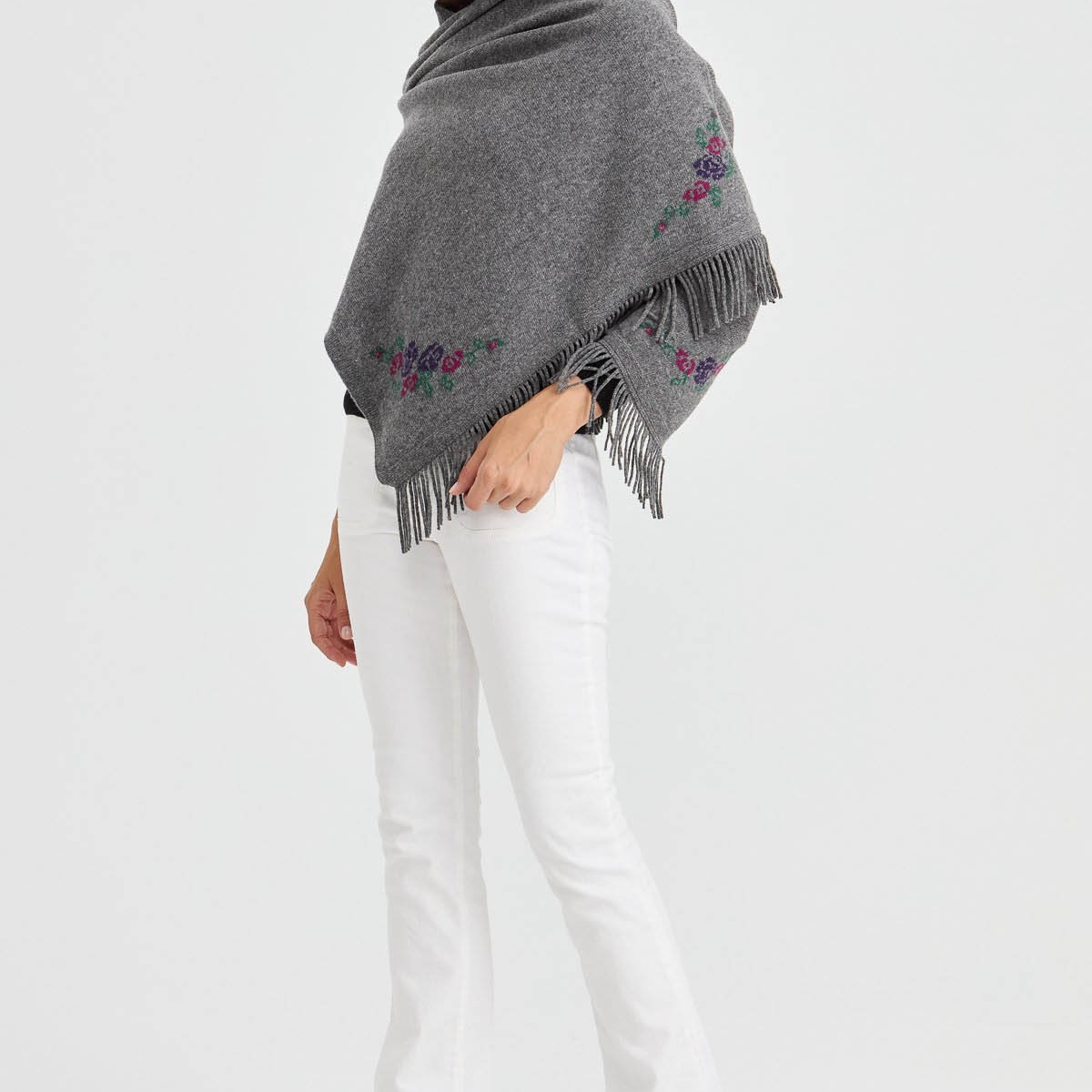 Desen TrikoKadın Triko Kenarı Çiçekli Yün Şal 23224 Füme