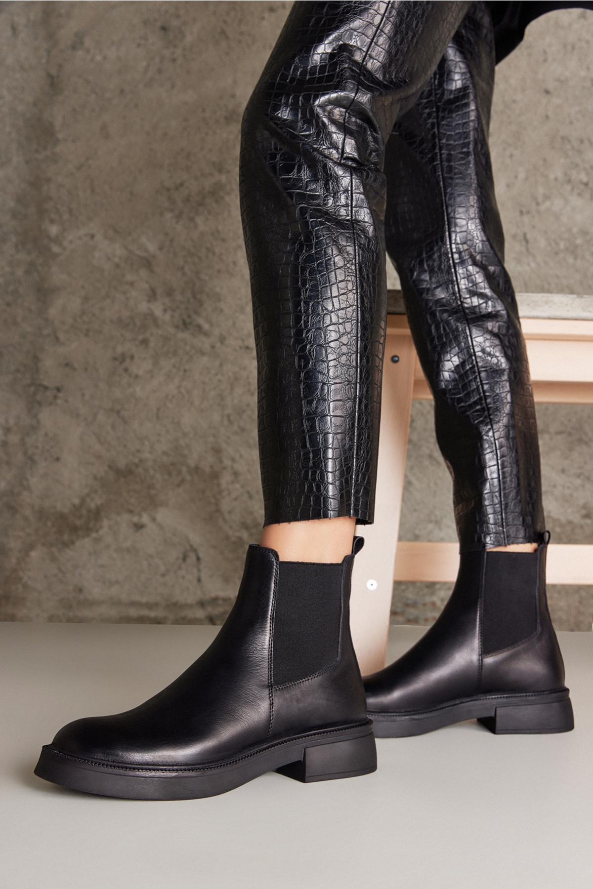Kadın Hakiki Deri Bot 143359Z353 Siyah - Görsel 3
