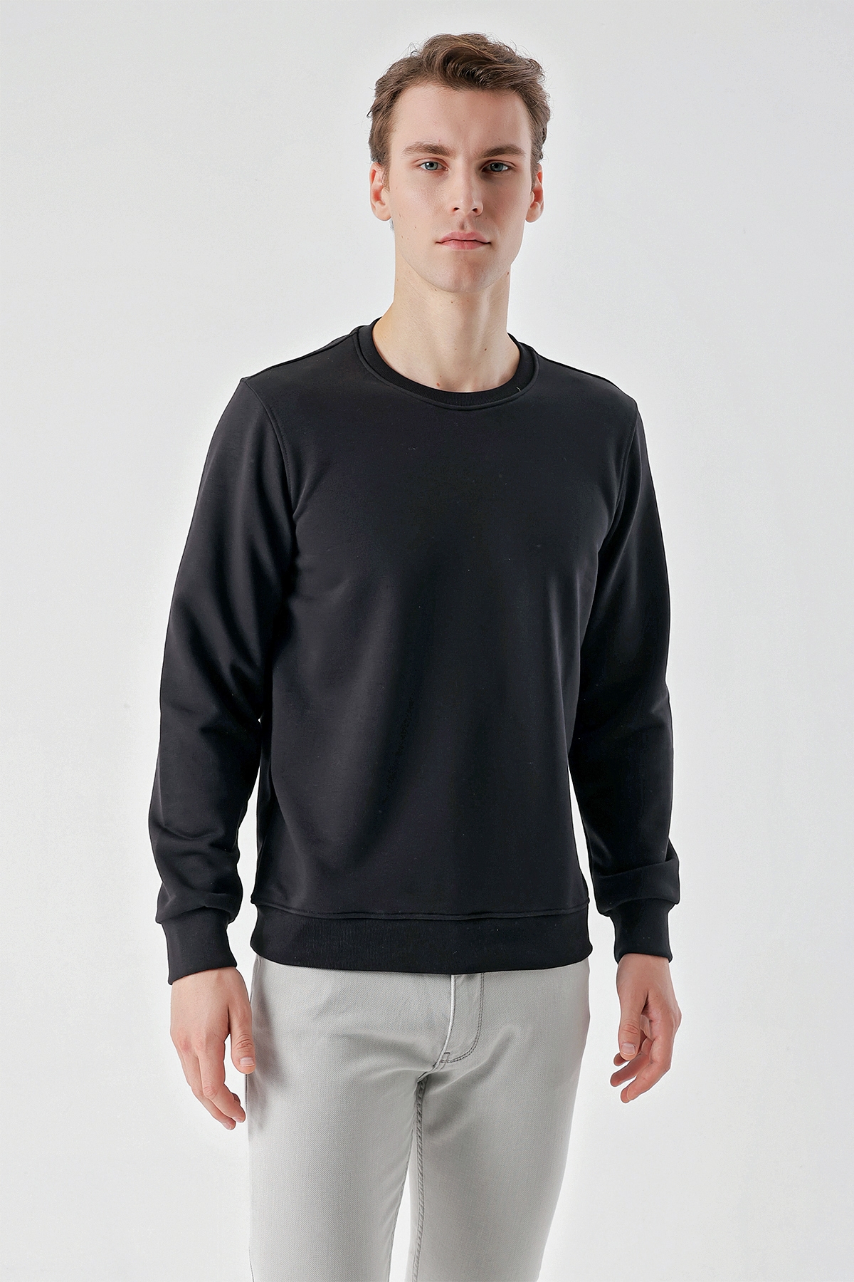 Erkek Siyah Basic Bisiklet Yaka Sweat-Shirt