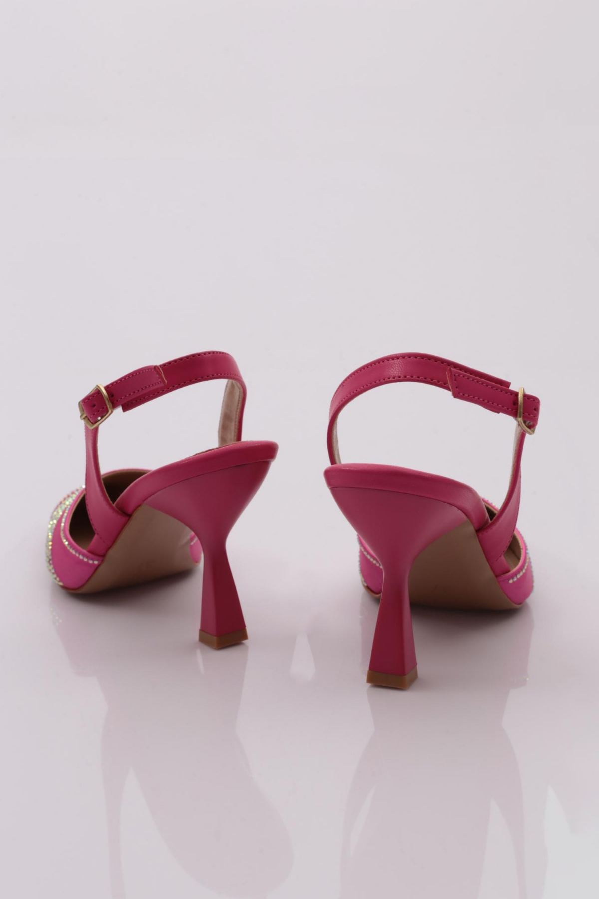 01 Kadin Silver Taşli Sivri Burun Topuklu Ayakkabi - Görsel 4