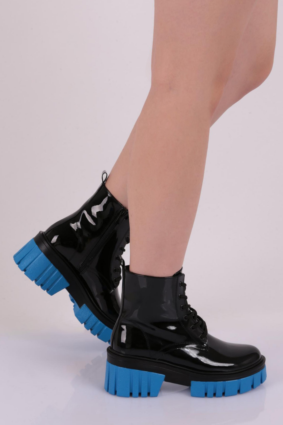 Es805 Kadin Kalin Taban Bağcikli Topuklu Bot - Görsel 2