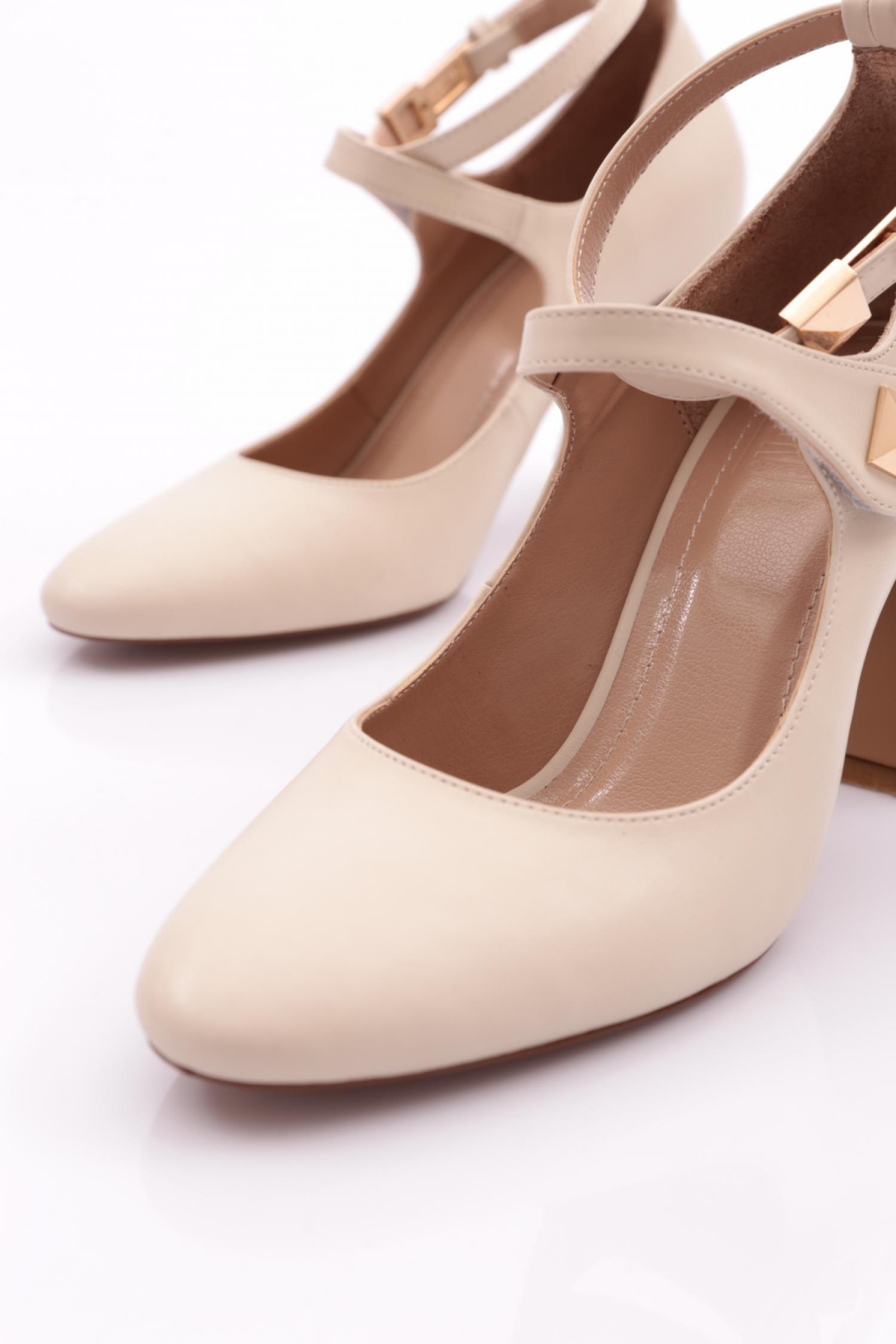 8073 Kadin Bilekten Bağlama Topuklu Ayakkabi - Görsel 5