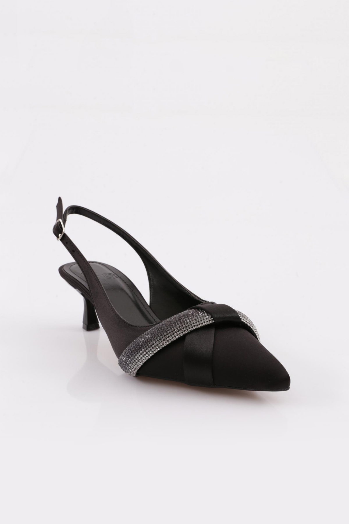 5025 Kadin Arkasi Açik Taş İşleme Topuklu Ayakkabi - Görsel 3