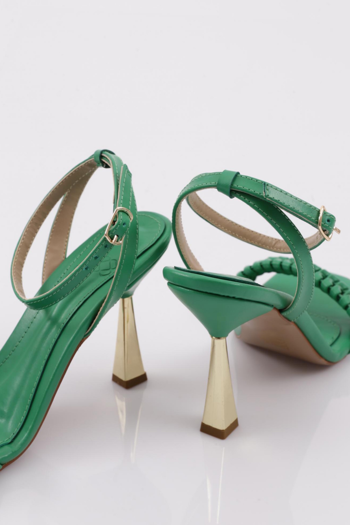 406 Kadin Bilekten Bağlama Topuklu Ayakkabi - Görsel 4