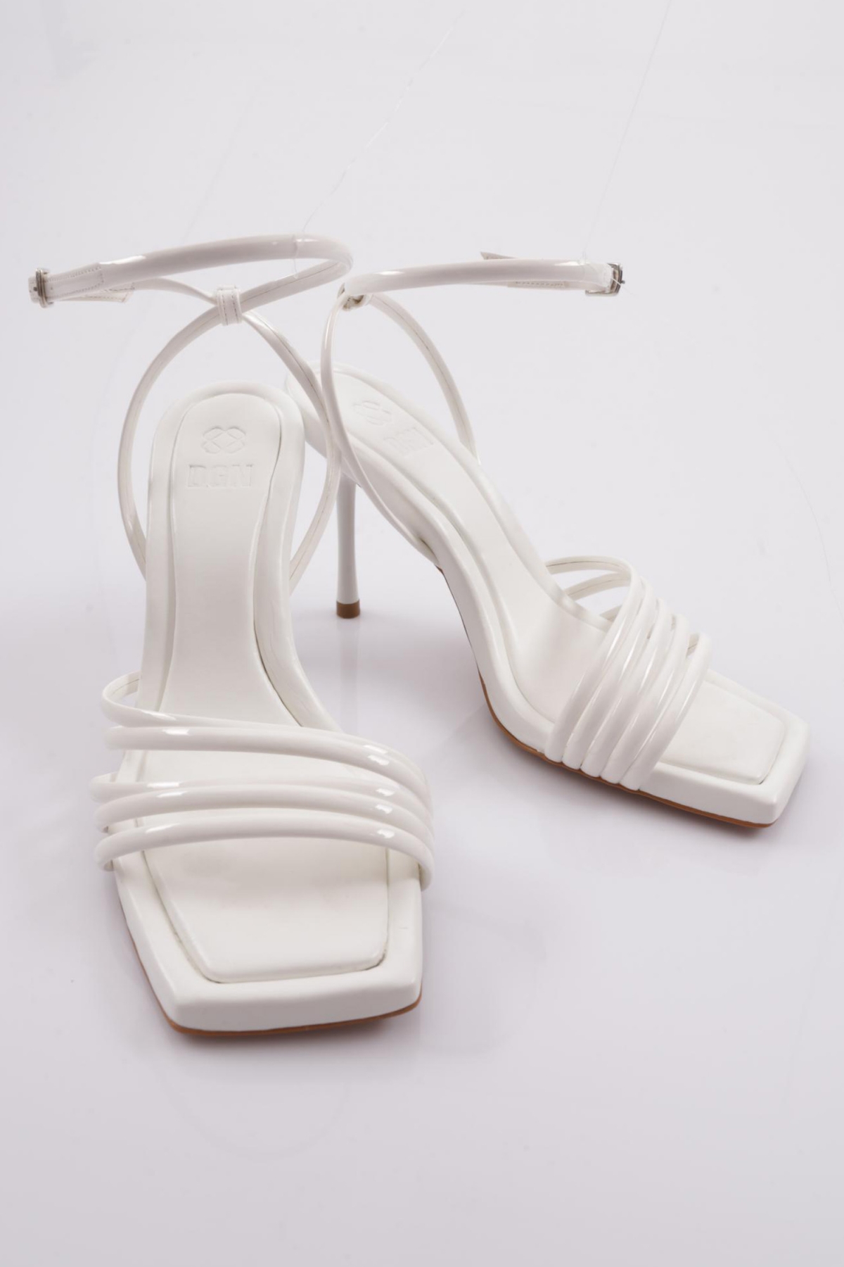 1158 Kadin İnce Topuk 5 Şerit Topuklu Ayakkabi - Görsel 3