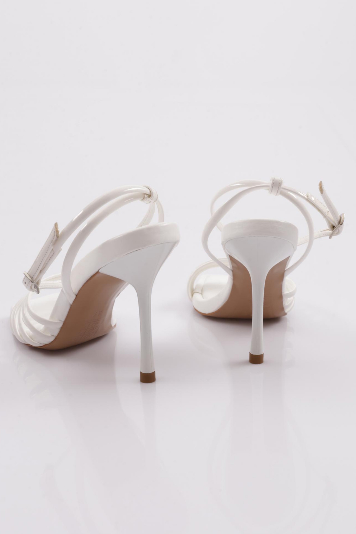 1158 Kadin İnce Topuk 5 Şerit Topuklu Ayakkabi - Görsel 4