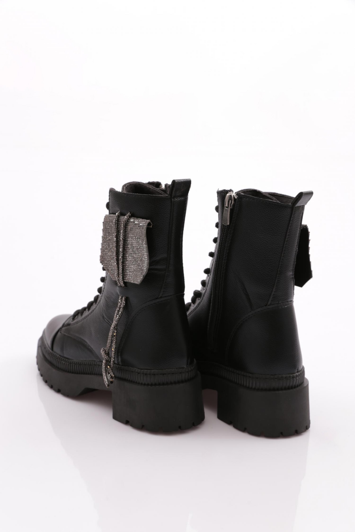 906223 Kadin Bot - Görsel 4