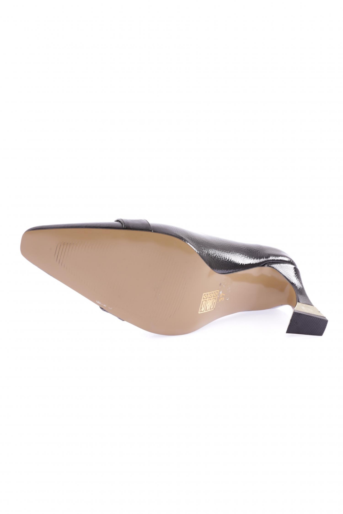 K300-22K Kadin Demir Aksesuarli Kadeh Topuklu Ayakkabi - Görsel 6