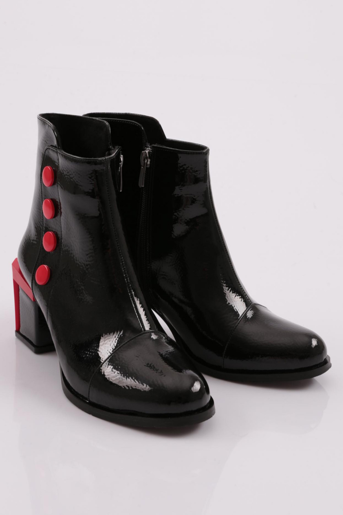 725-22K Kadin Aksesuar Detayli Topuklu Bot - Görsel 3