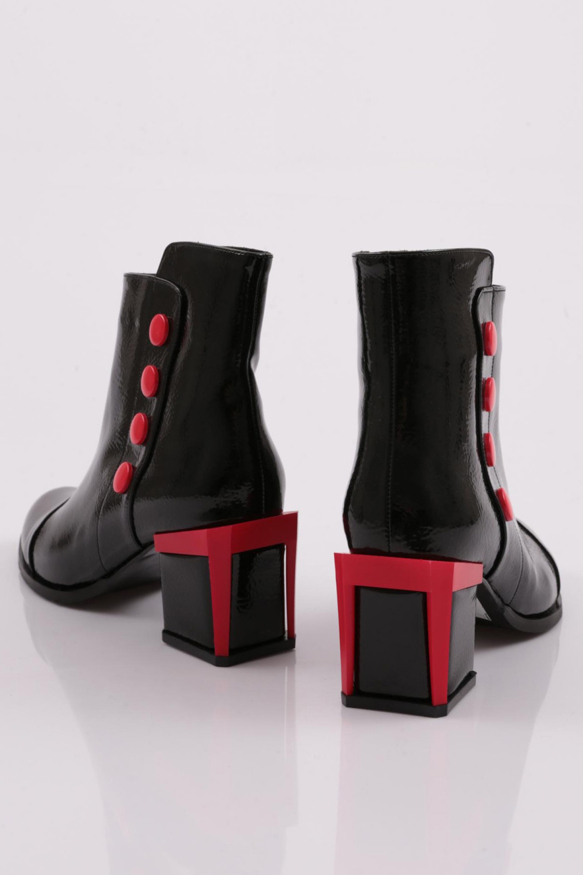 725-22K Kadin Aksesuar Detayli Topuklu Bot - Görsel 4