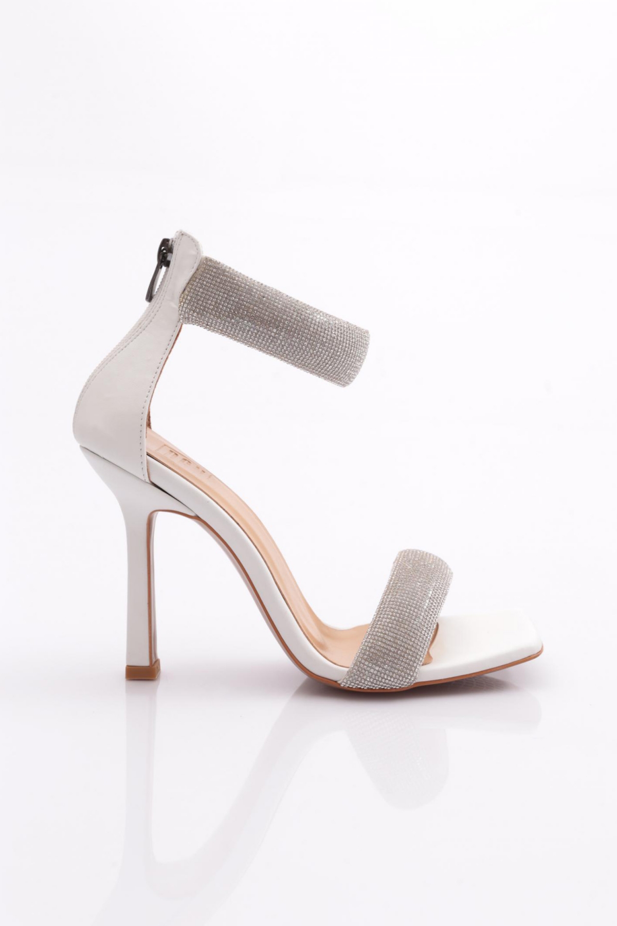 8044Kadin Silver Taşli Bilekten Bağli Topuklu Sandalet - Görsel 2