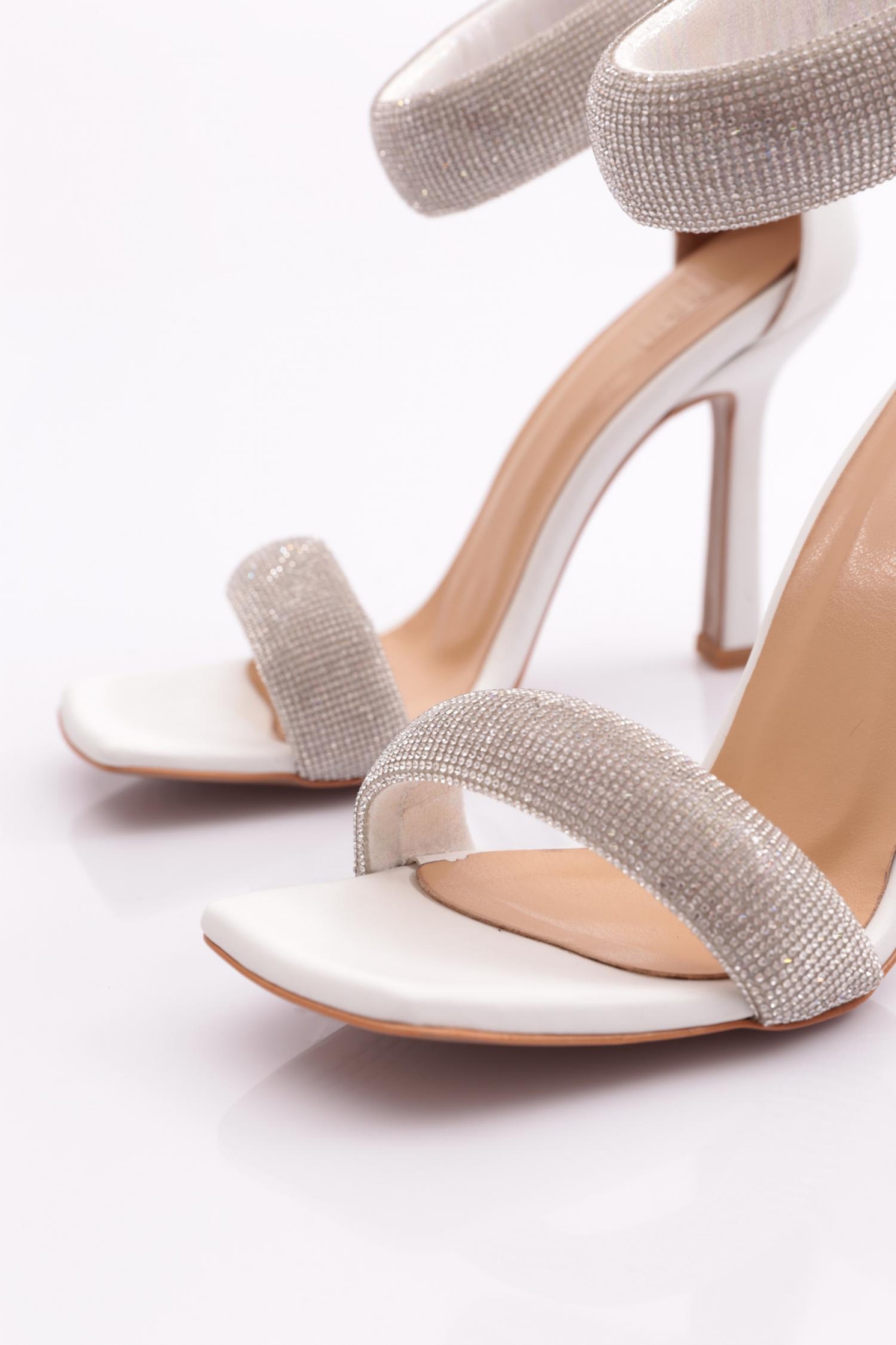 8044Kadin Silver Taşli Bilekten Bağli Topuklu Sandalet - Görsel 5