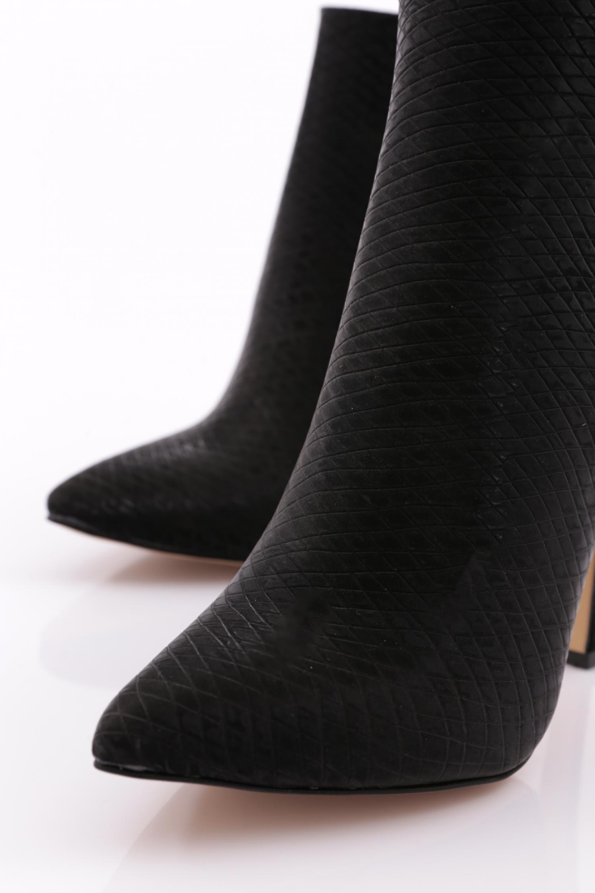 300 Kadin Topuklu Bot - Görsel 5