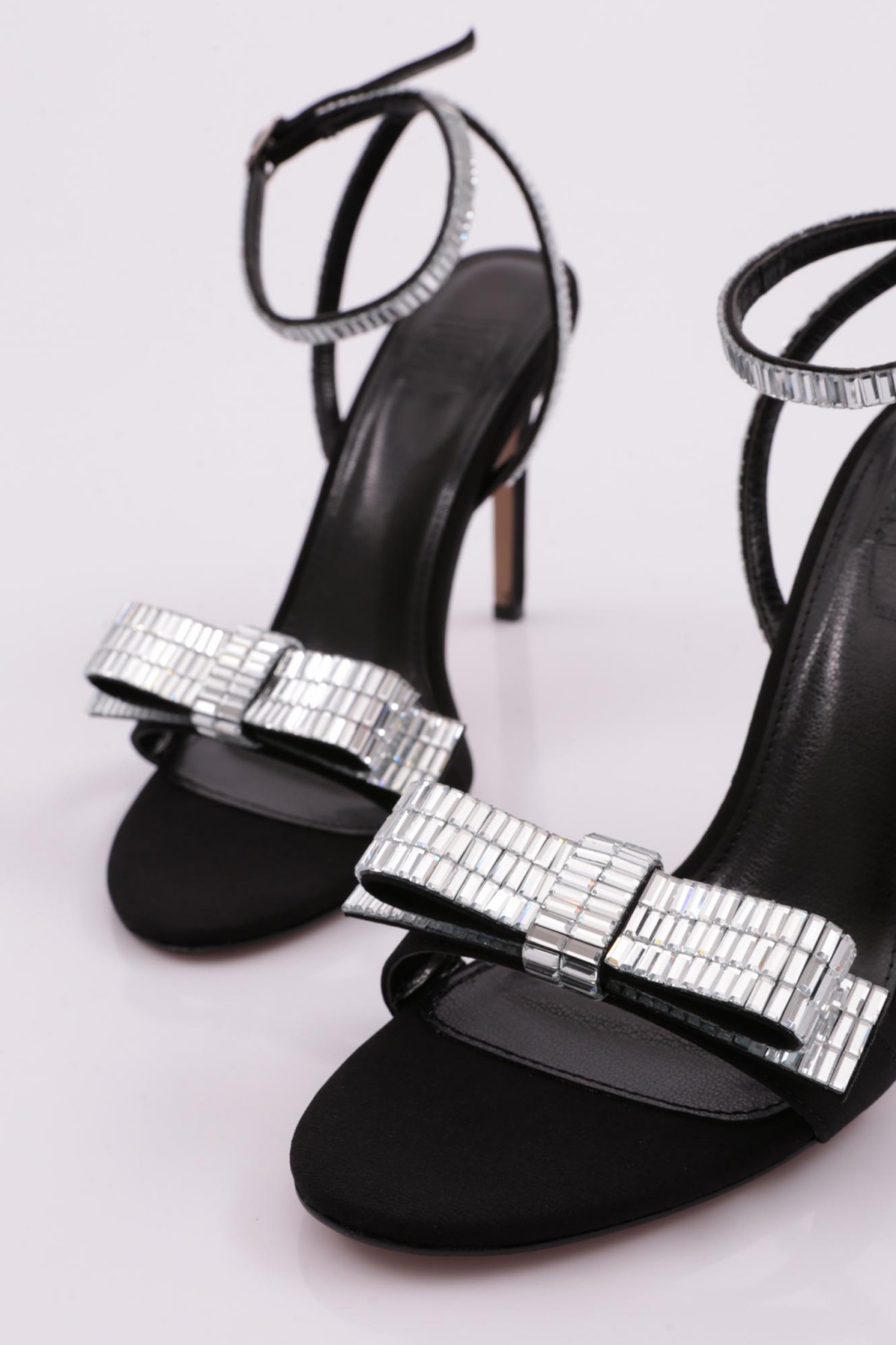 1061 Kadin Taş Fiyonk Detayli Abiye - Görsel 5