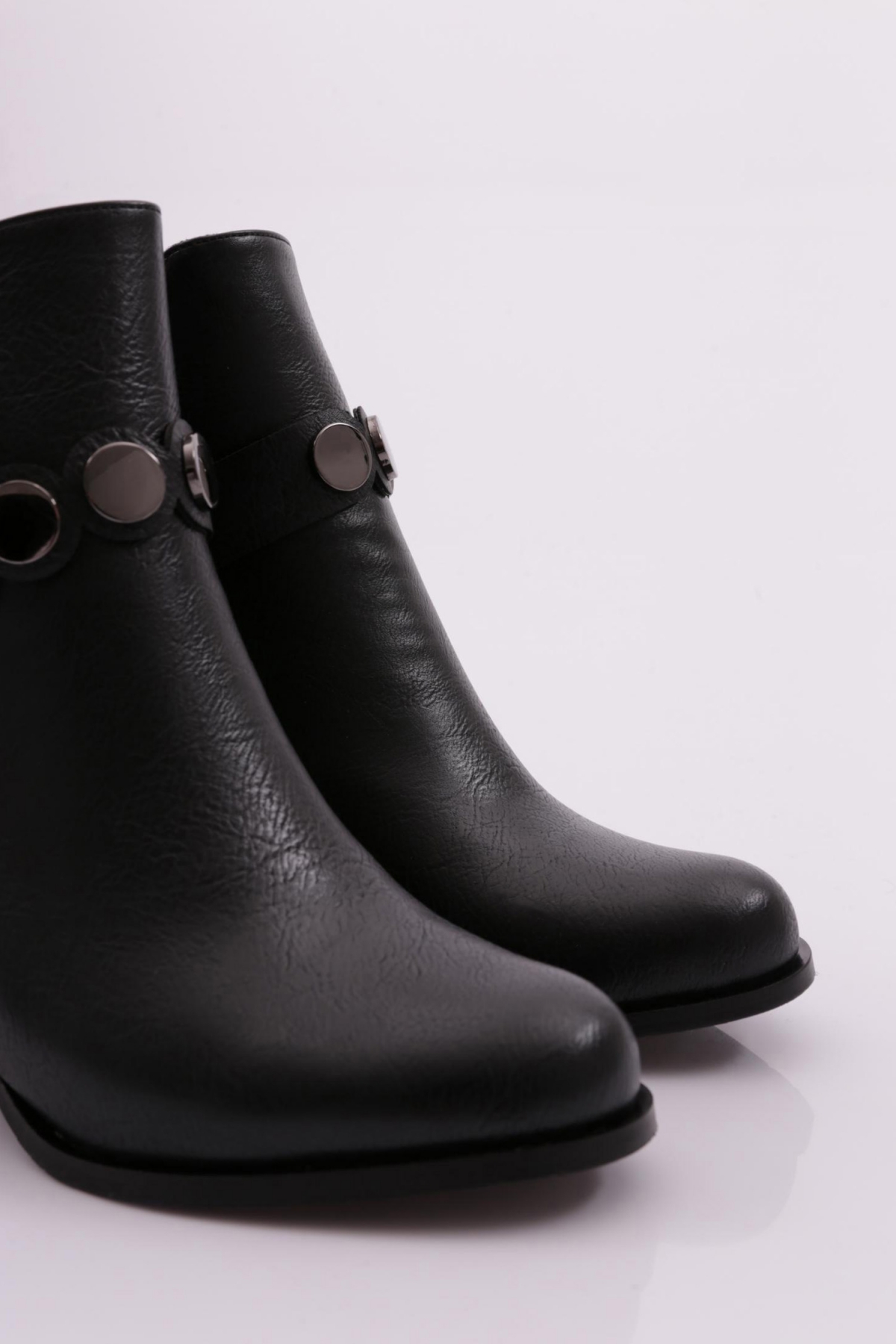 810-22K Kadin Toka Detayli Topuklu Bot - Görsel 5