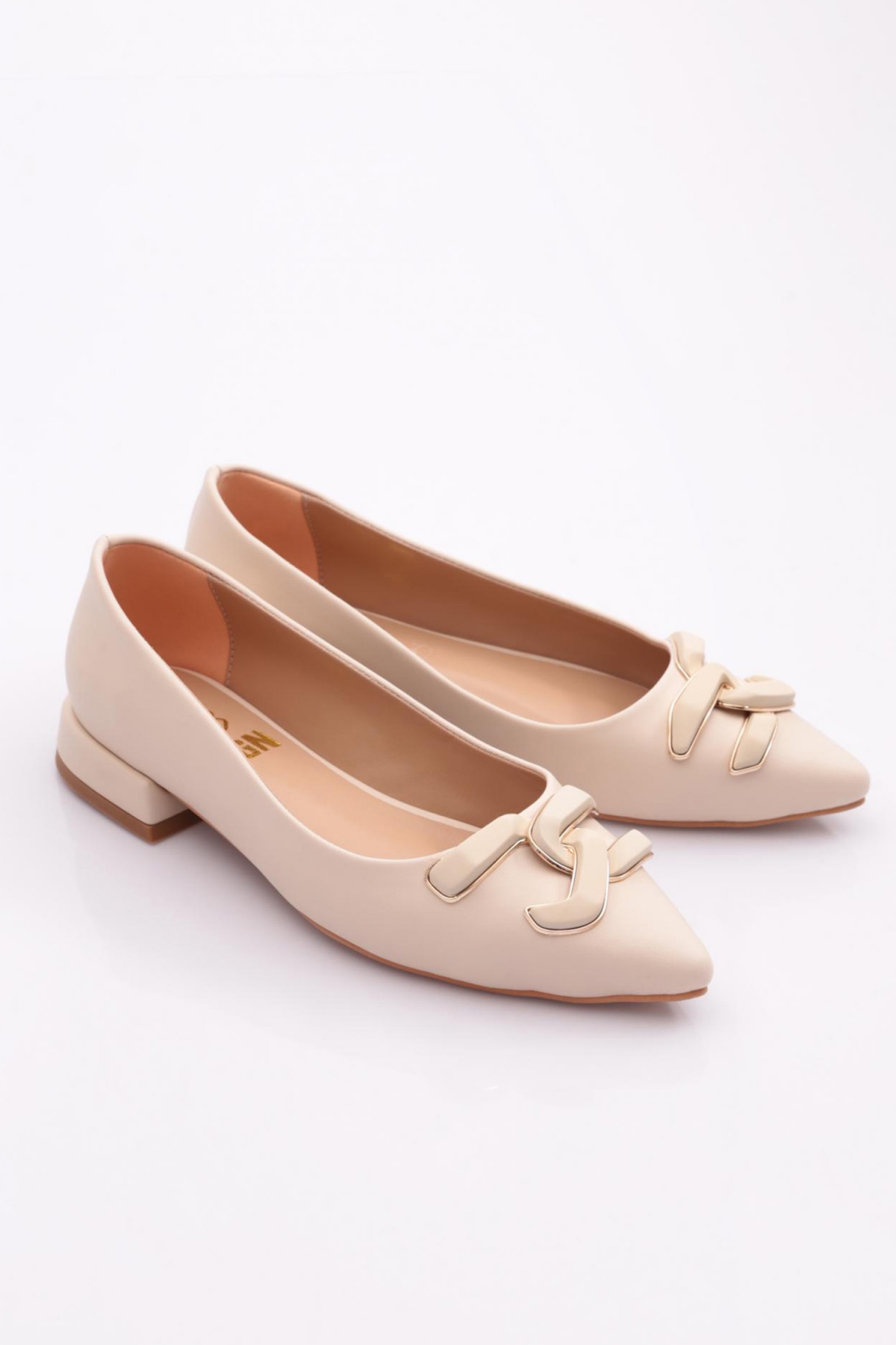 2606 Kadin Sivri Burun Metal Tokali Babet - Görsel 3