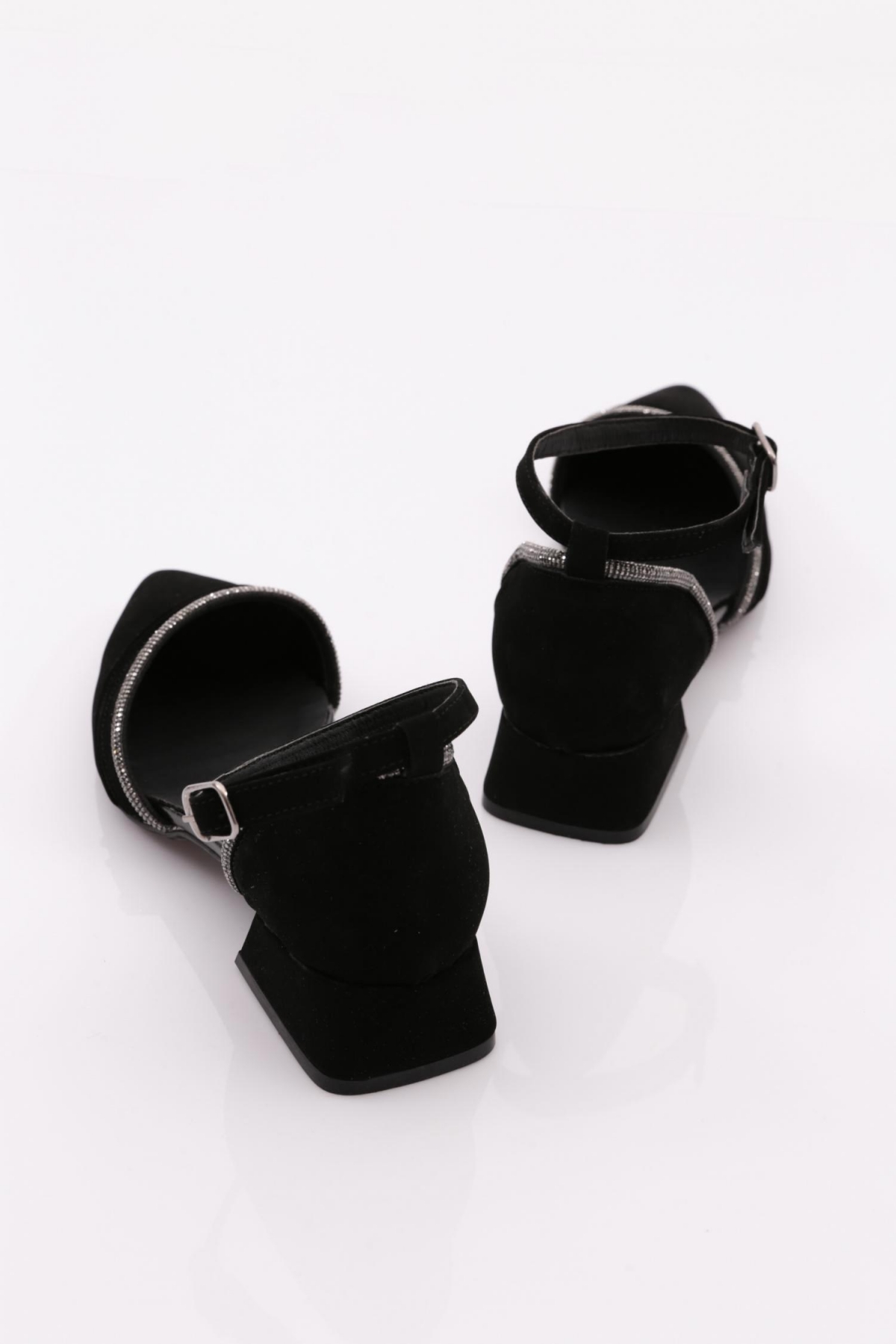 591 Kadin Bilekten Bağlama Yanlari Açik Babet - Görsel 4