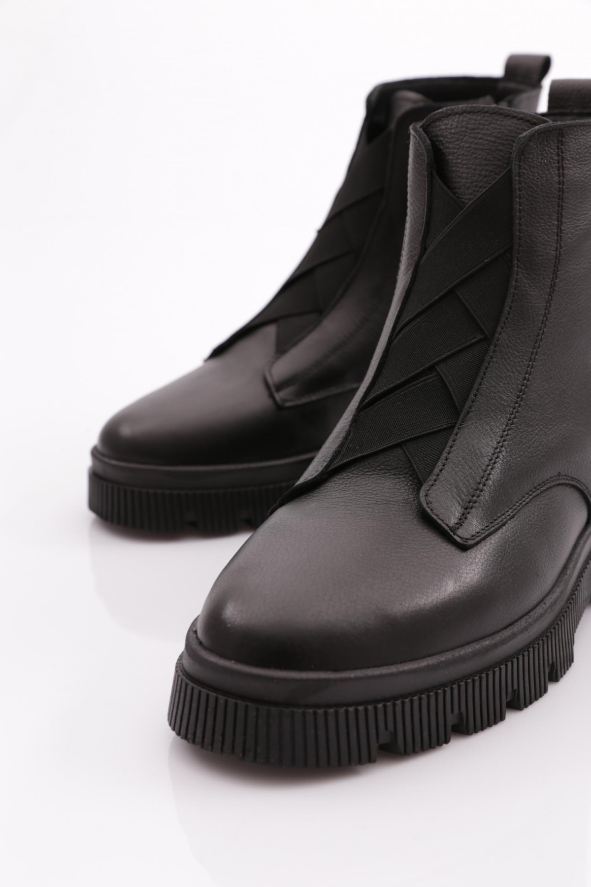 3752 Kadin Lastik Detayli Bilek Bot - Görsel 5