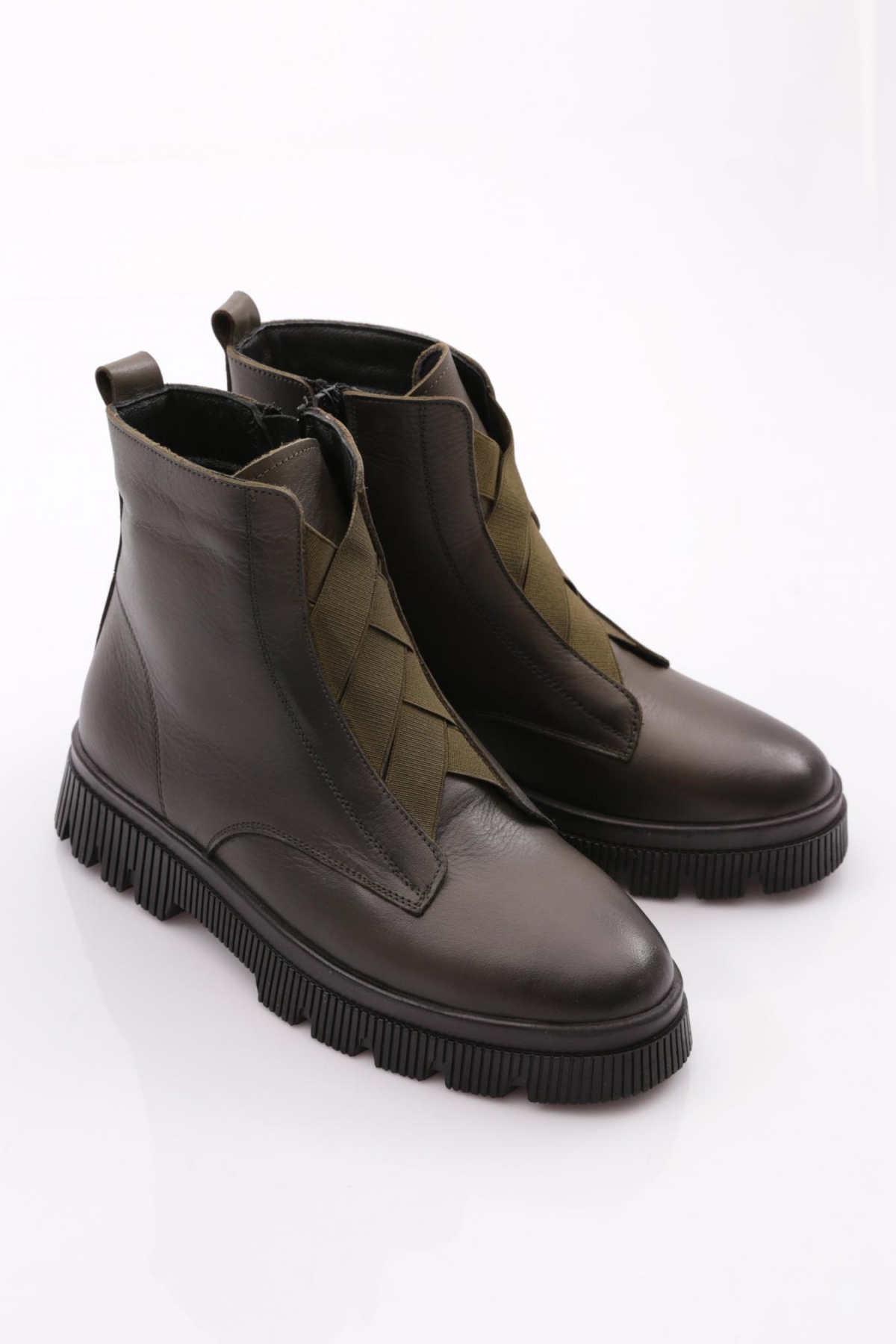 3752 Kadin Lastik Detayli Bilek Bot - Görsel 3