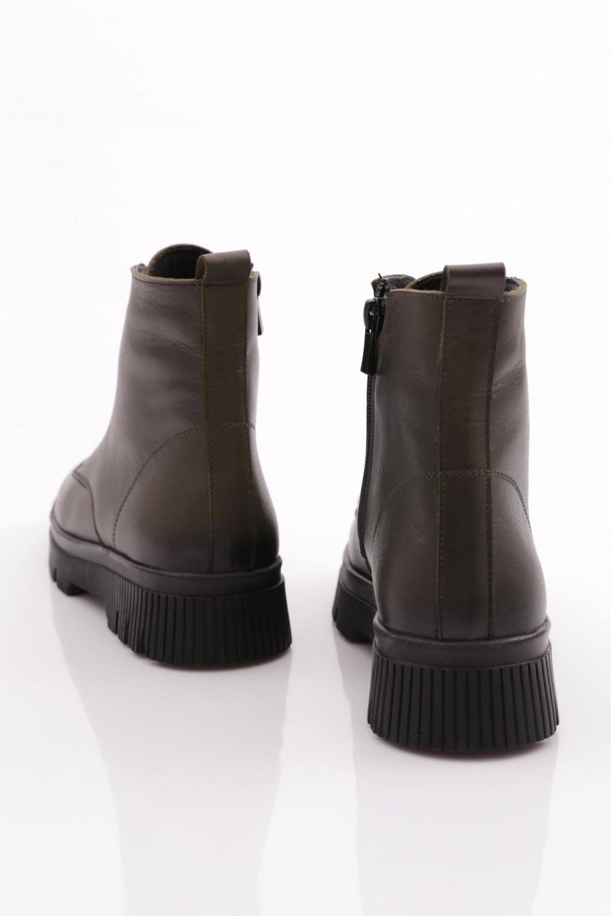 3752 Kadin Lastik Detayli Bilek Bot - Görsel 4