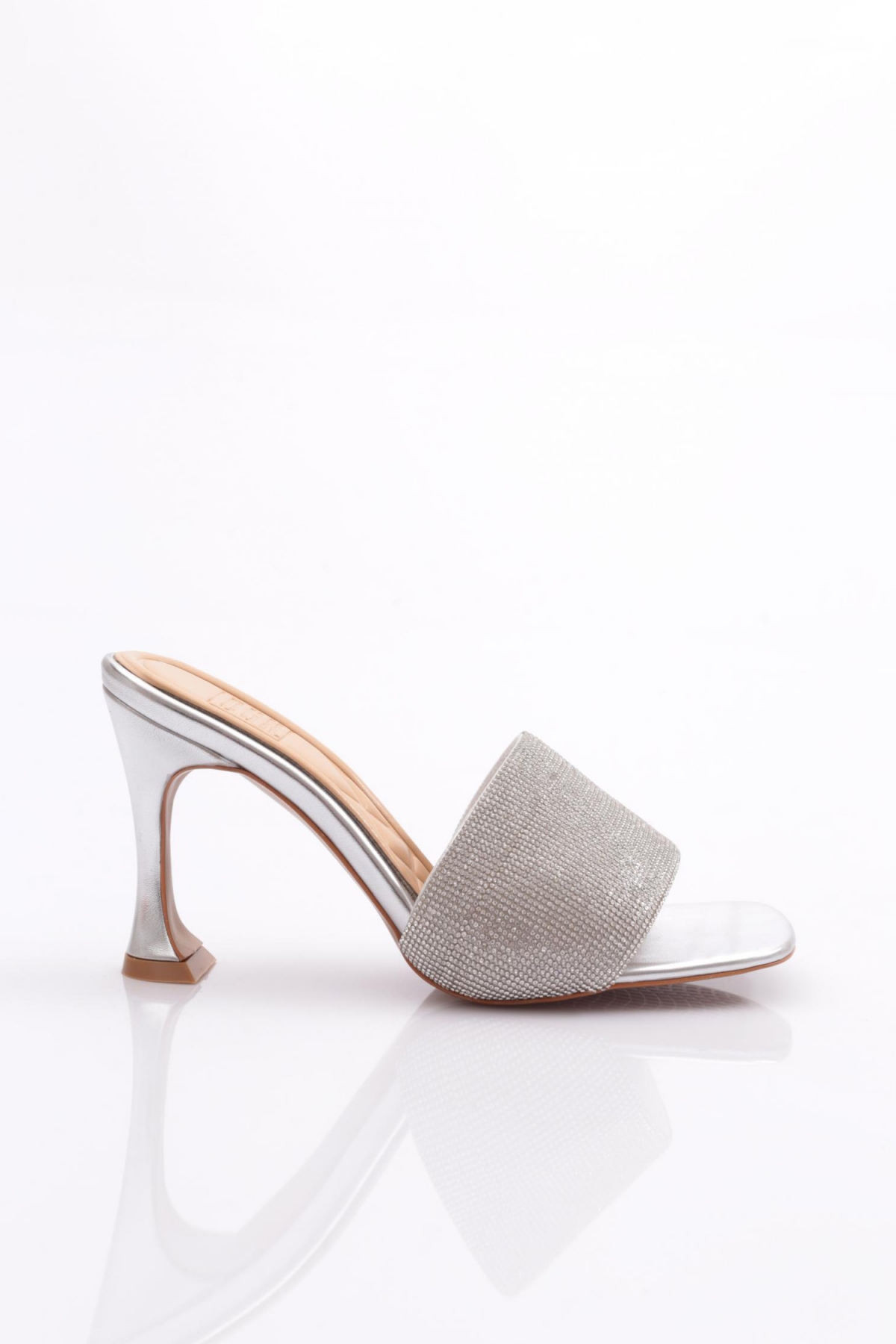 8021 Kadin Silver Taşli Topuklu Terlik - Görsel 2