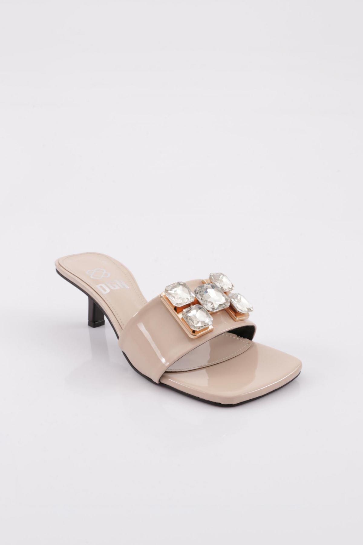 7206 Kadin Kadin Büyük Taş İşleme Topuklu Terlik - Görsel 3