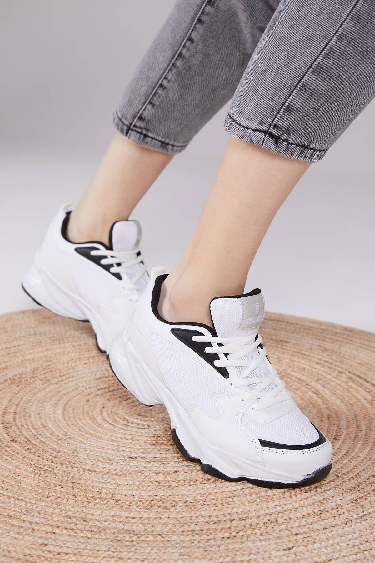 Unisex Beyaz Siyah Spor Ayakkabı Zyp - Görsel 3