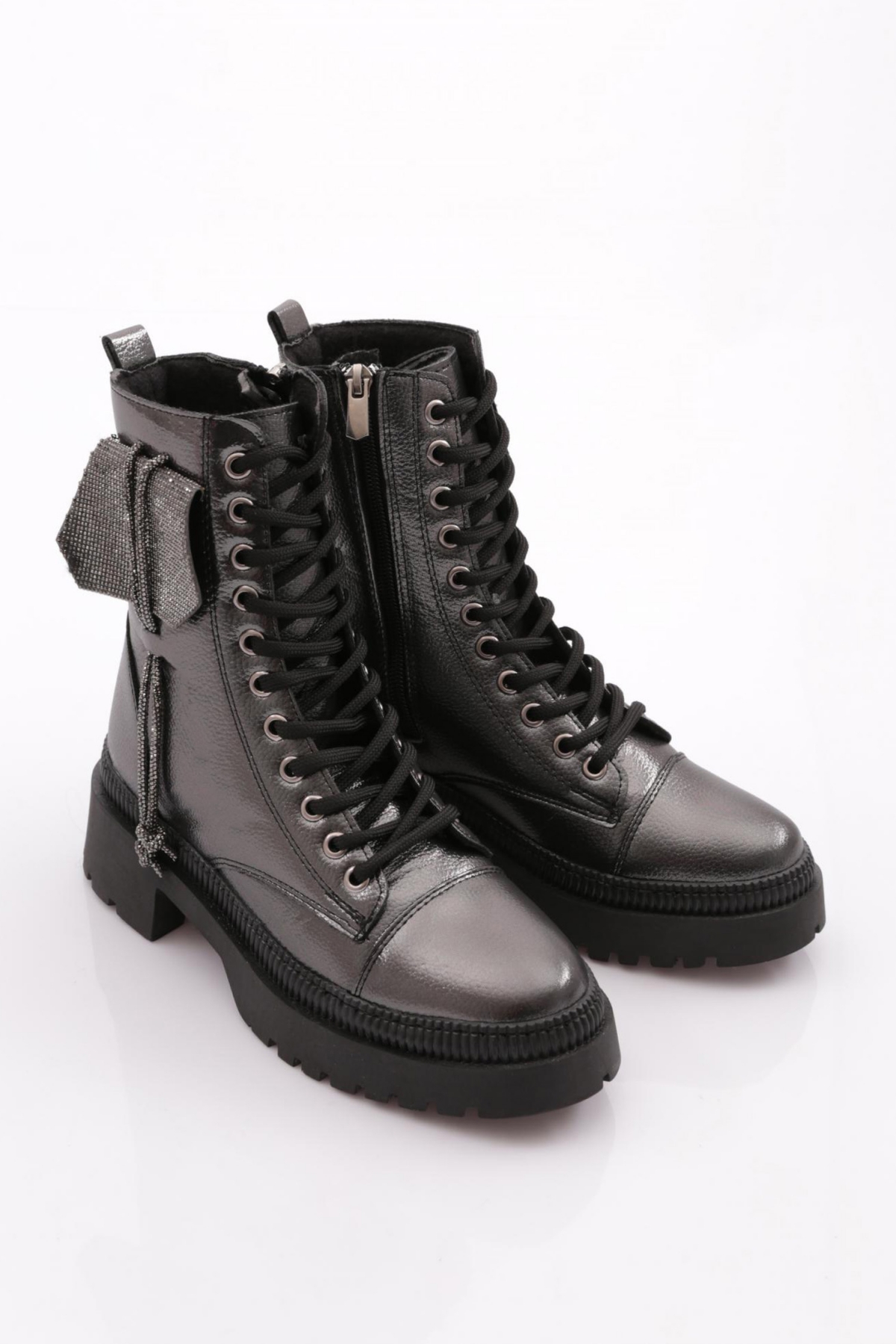 906223 Kadin Bot - Görsel 3