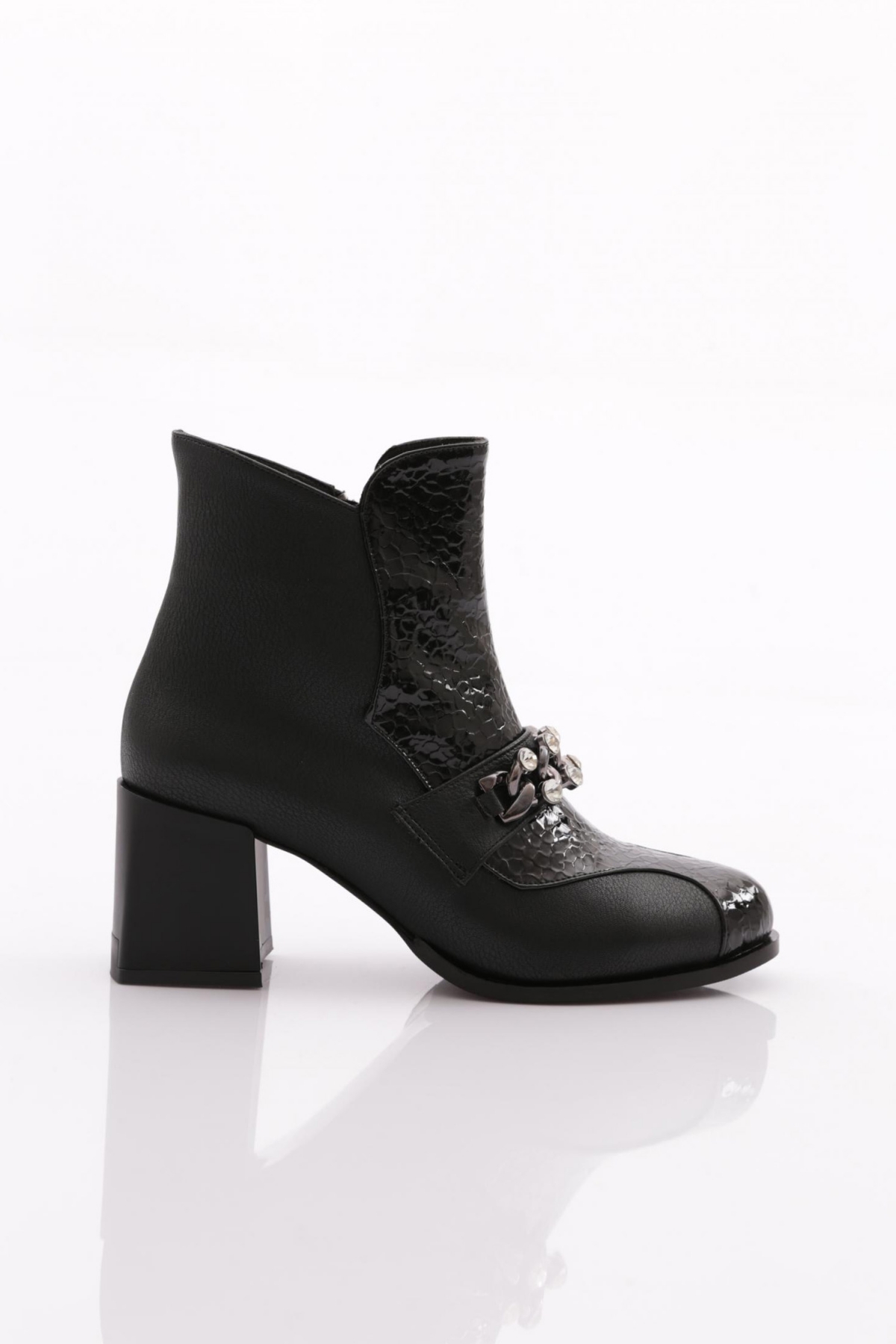 700 Kadin Topuklu Bot - Görsel 2