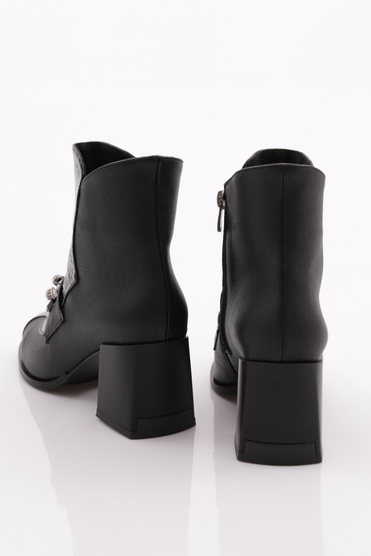 700 Kadin Topuklu Bot - Görsel 4