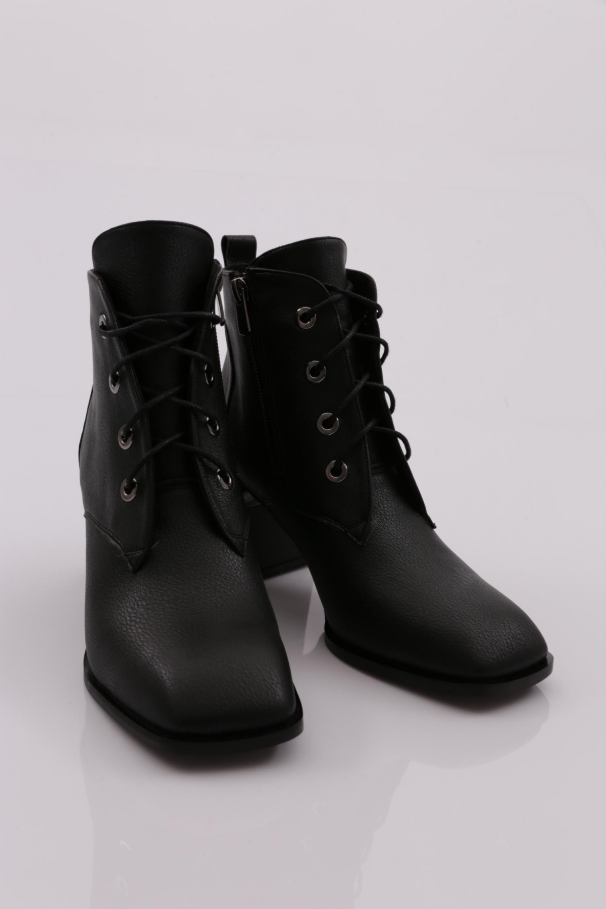 604 Kadin Topuklu Bot - Görsel 3