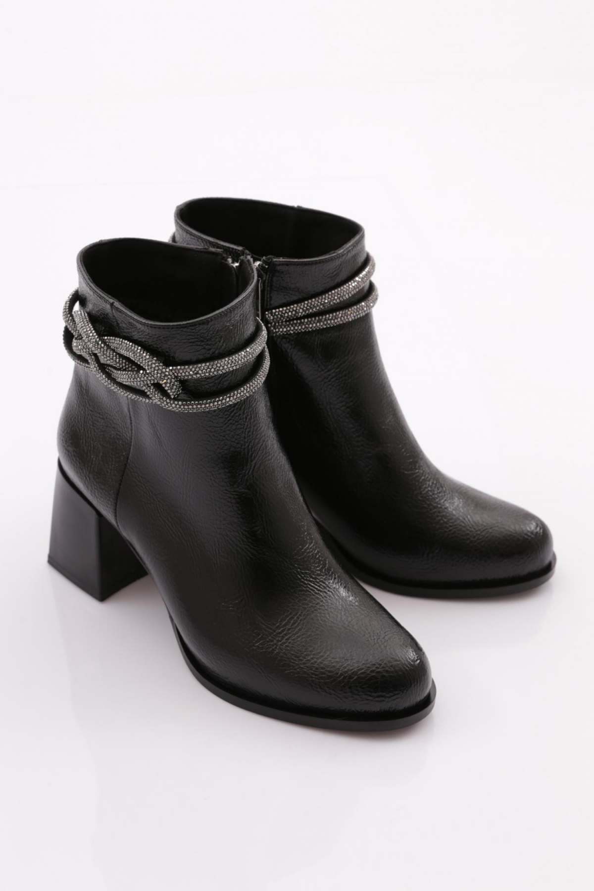 1790 Kadin Topuklu Ayakkabi - Görsel 3