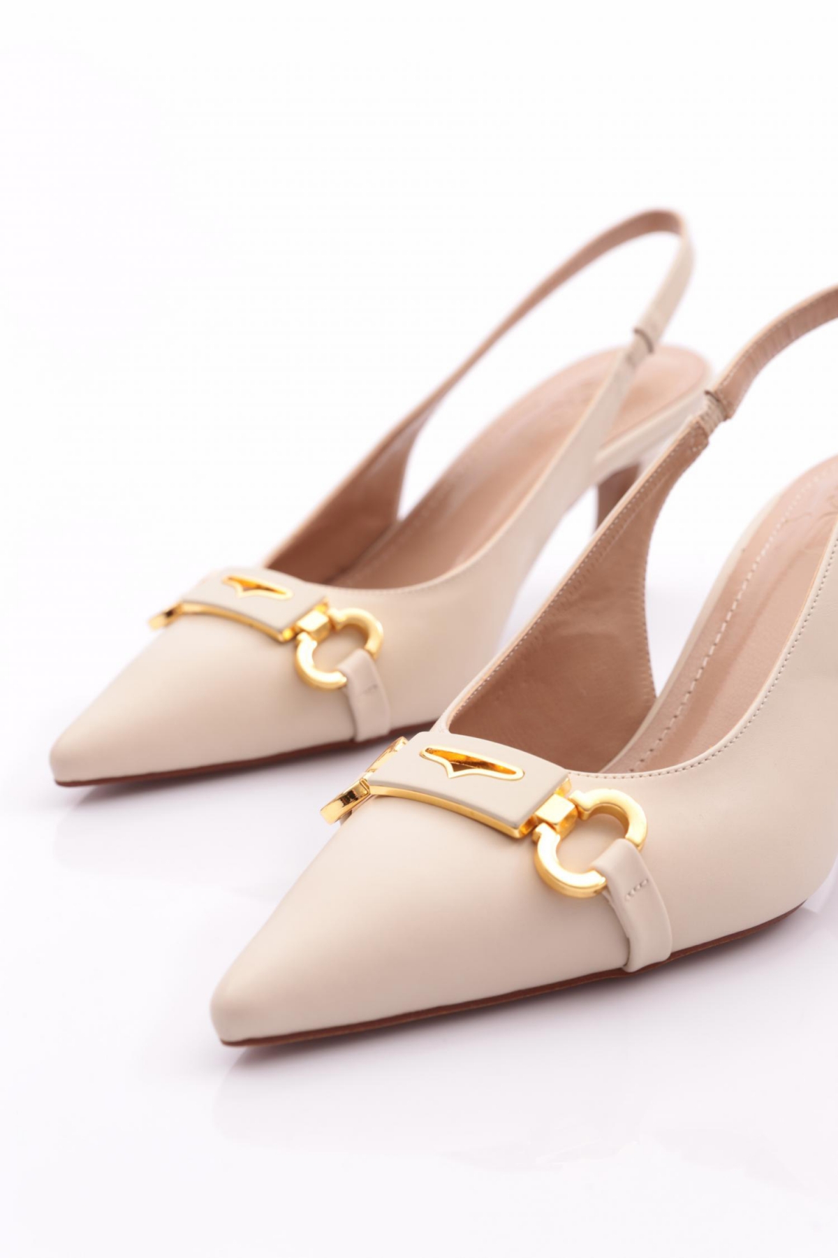 2089 Kadin Arkasi Açik Topuklu Ayakkabi - Görsel 5