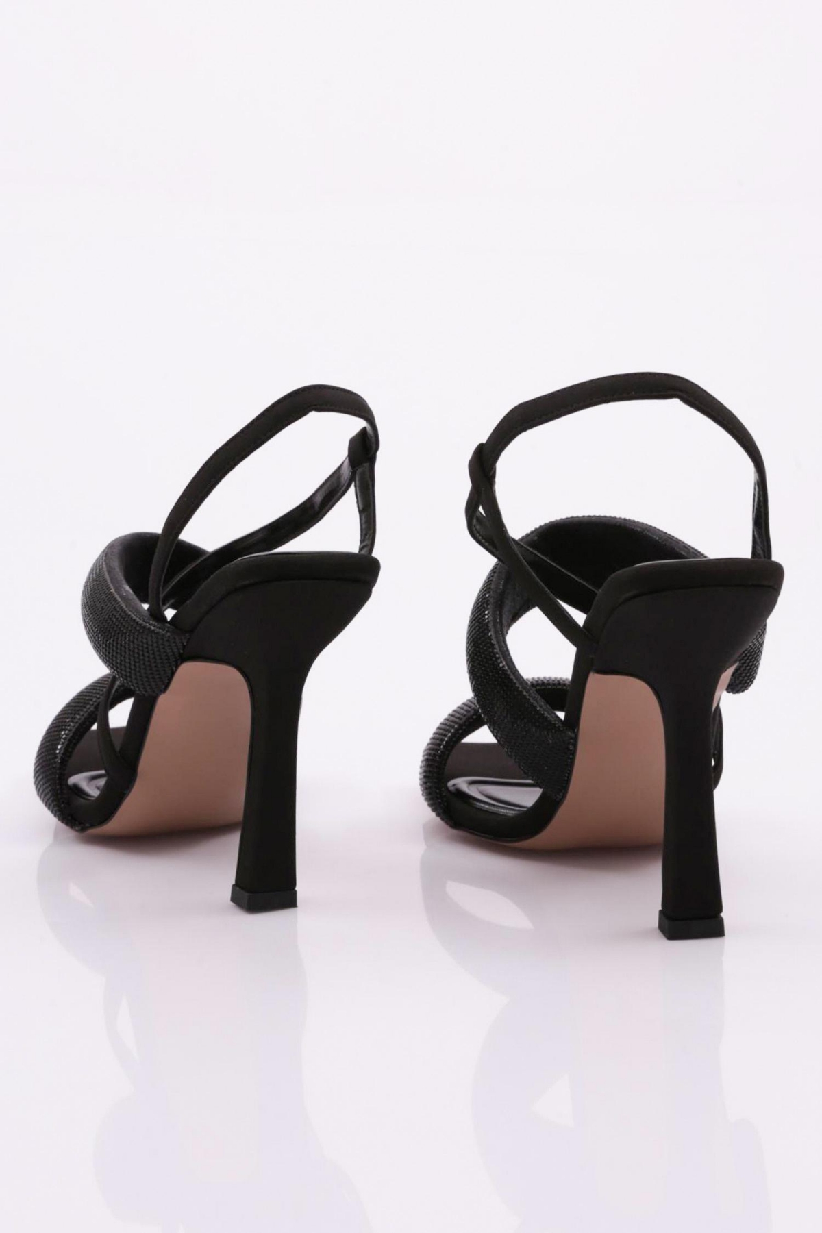 2032 Kadin Sirali Kalin Sirali Ve Çapraz Bantli Silver Taşli Topuklu Sandalet - Görsel 4