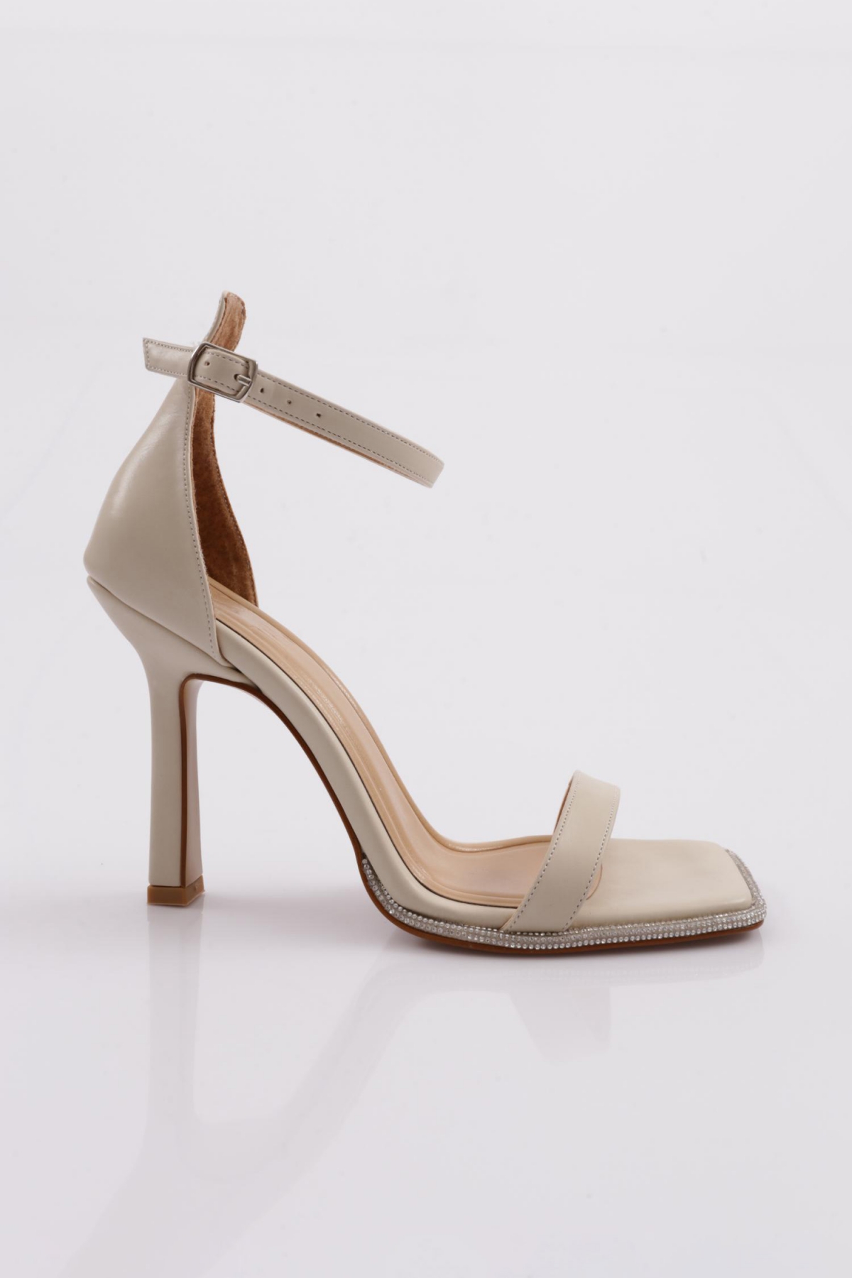 2025 Kadin Kalin Bantli Silver Taş Detayli Bilekten Kemer Bağlamali Arkasi Kapali Topuklu Sandalet - Görsel 2