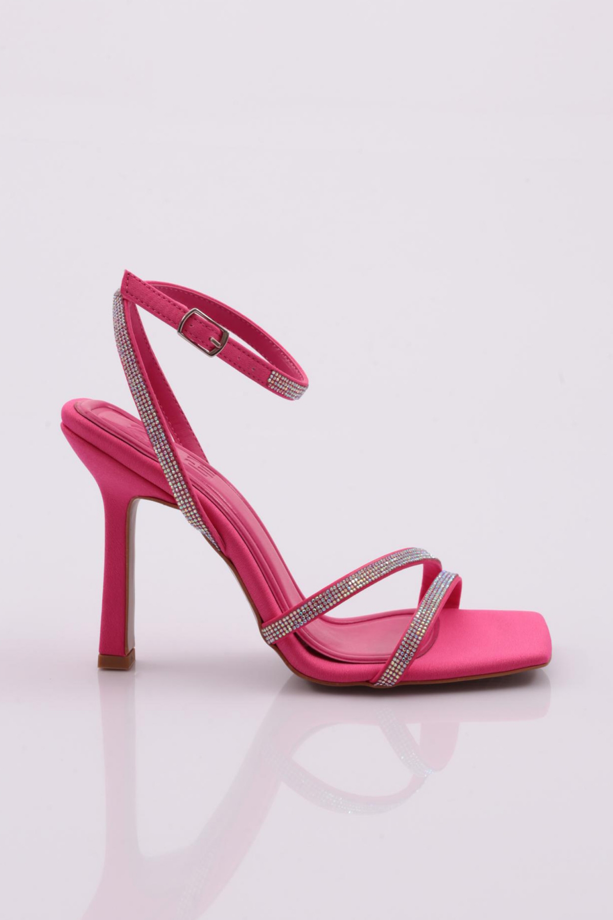 2026 Kadin Silver Taşli Bilekten Kemer Bağlamali Topuklu Sandalet - Görsel 2