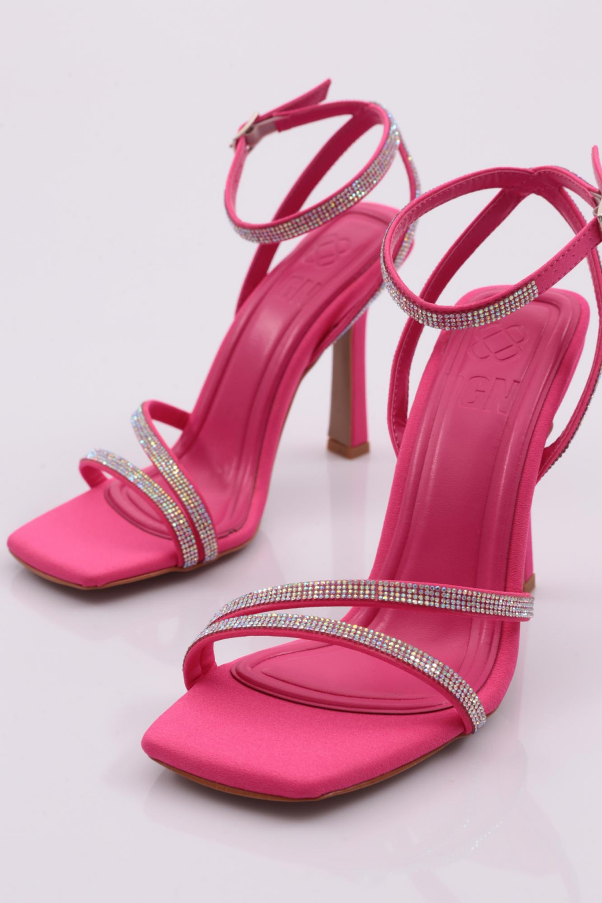 2026 Kadin Silver Taşli Bilekten Kemer Bağlamali Topuklu Sandalet - Görsel 5