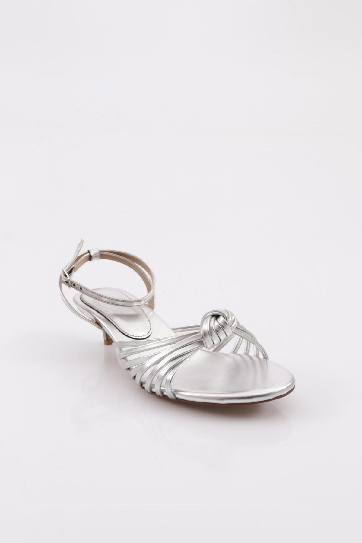 4320 Kadin Kisa Topuk Bilekten Bağlama Sandalet - Görsel 3