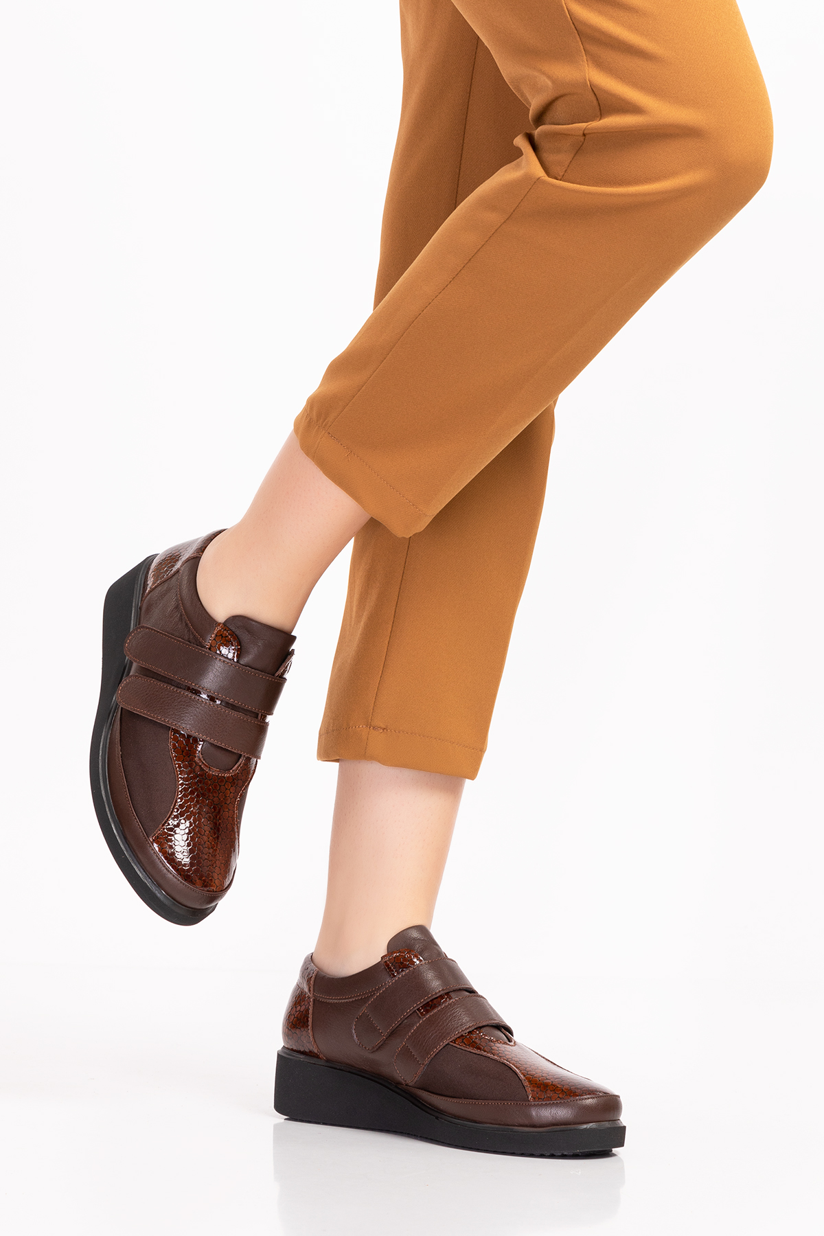 Gondol Hakiki Deri Kadın Kemik Çıkıntısına Özel Ayakkabı vdt.1670 - Görsel 3