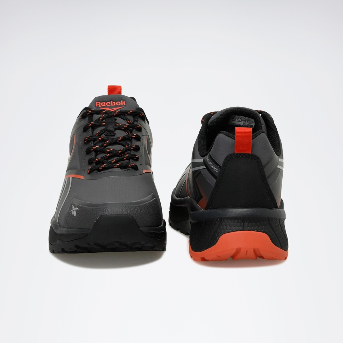 land-walk-siyah-erkek-outdoor
