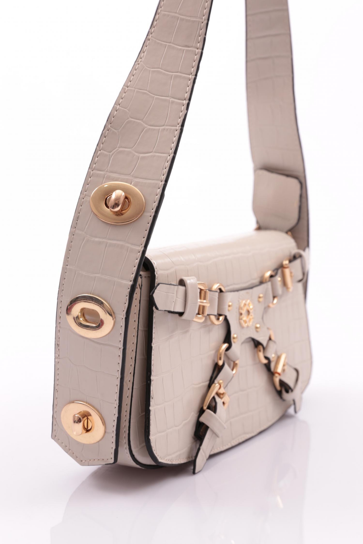 https://floimages.mncdn.com/media/catalog/product/24-01/17/201117030-4-1705473869.jpg