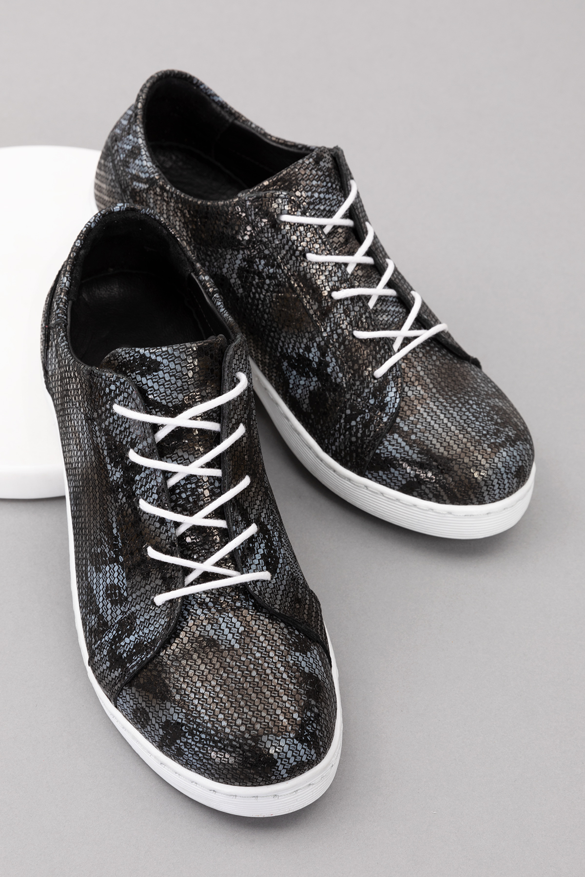 Gondol Kadın Hakiki Deri Desen Detaylı Günlük Rahat Ayakkabı gnd.109 - Görsel 3