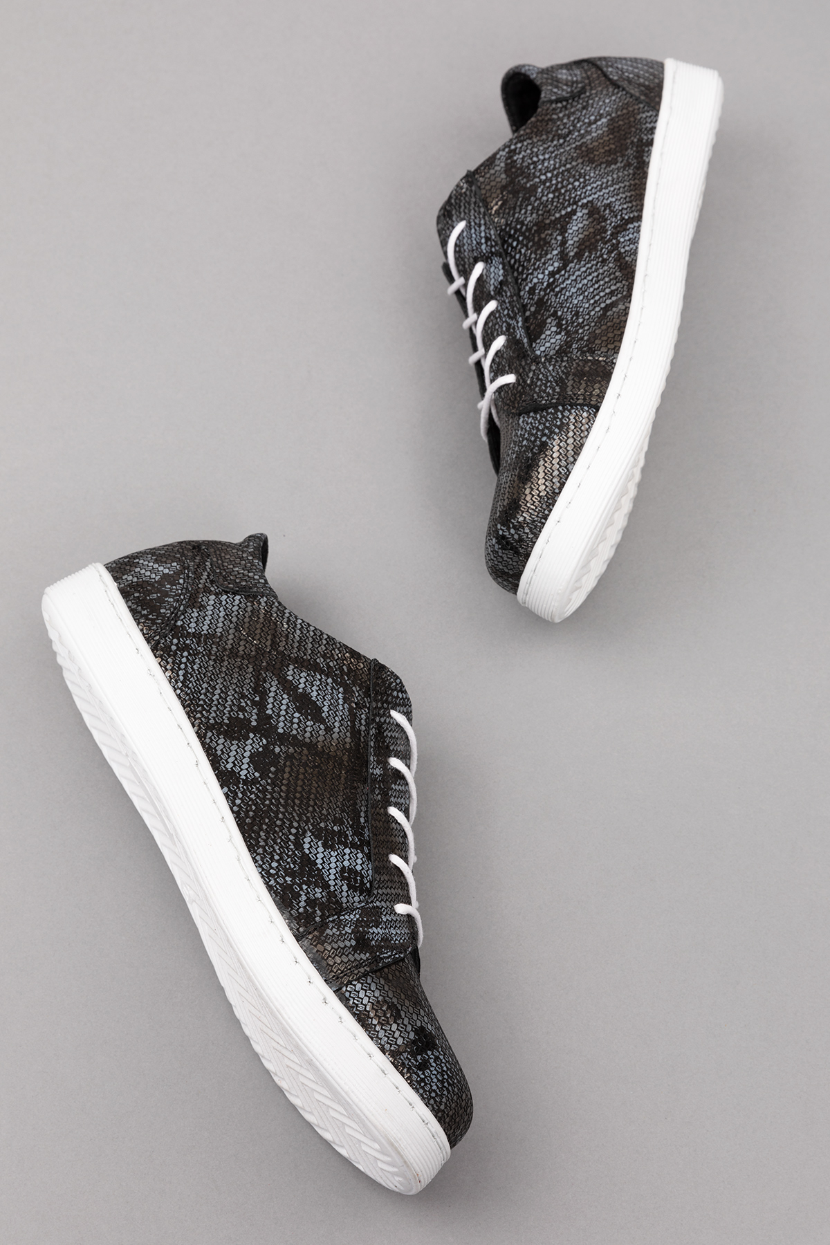 Gondol Kadın Hakiki Deri Desen Detaylı Günlük Rahat Ayakkabı gnd.109 - Görsel 4