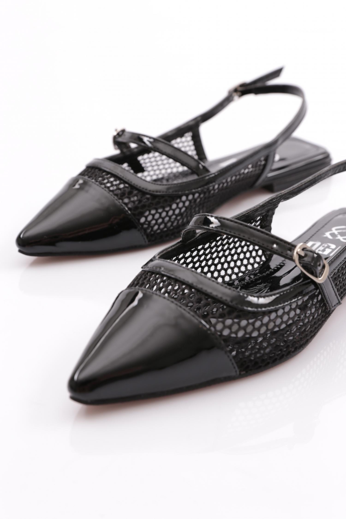 6004 Kadin Üstten Bağlamali Sivri Burun Babet - Görsel 5